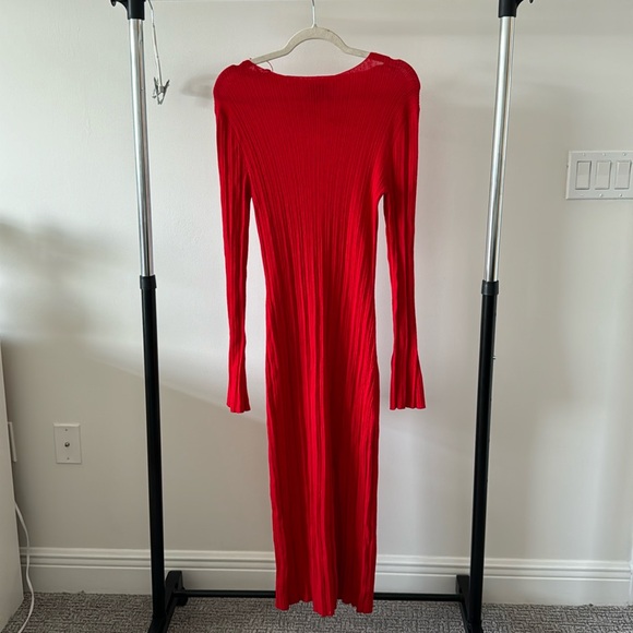 Fitted Ribbed Slit Front Dress - Picture 5 of 5